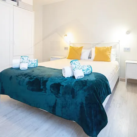 Luanco 11 ,centro De דירה גיחון