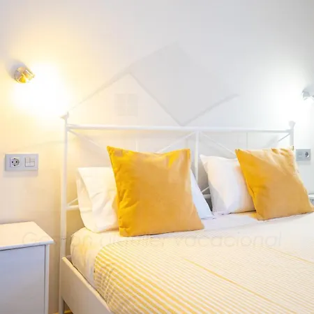 Luanco 11 ,centro De גיחון