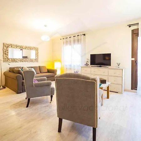 Luanco 11 ,centro De דירה